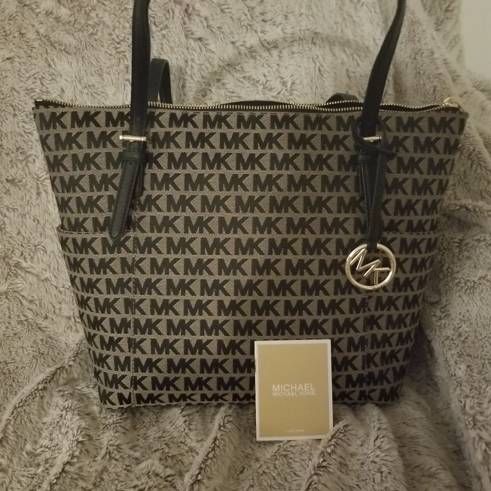 BRAND NEW WITH TAGS Michael Kors tote